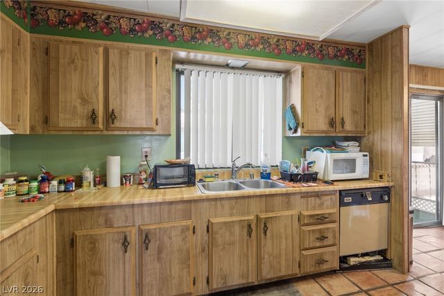 4583 West Royal Club Way, Las Vegas, NV 89103