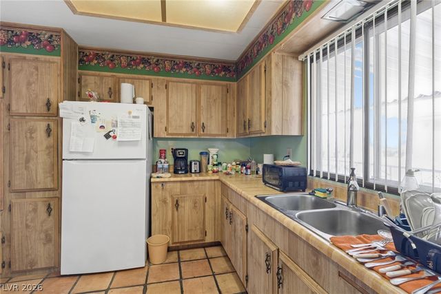 4583 West Royal Club Way, Las Vegas, NV 89103