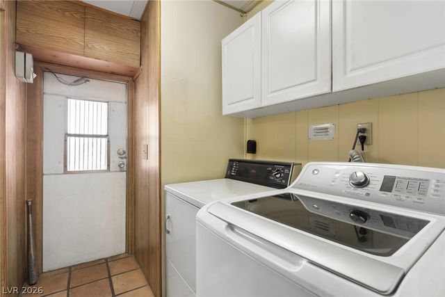 4583 West Royal Club Way, Las Vegas, NV 89103