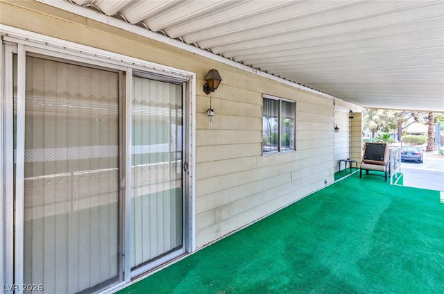 4583 West Royal Club Way, Las Vegas, NV 89103