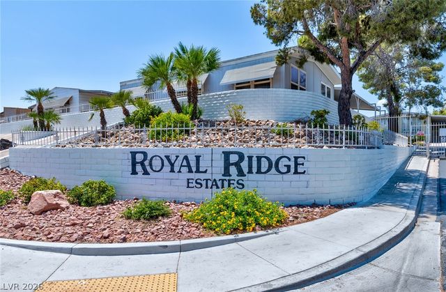 4583 West Royal Club Way, Las Vegas, NV 89103