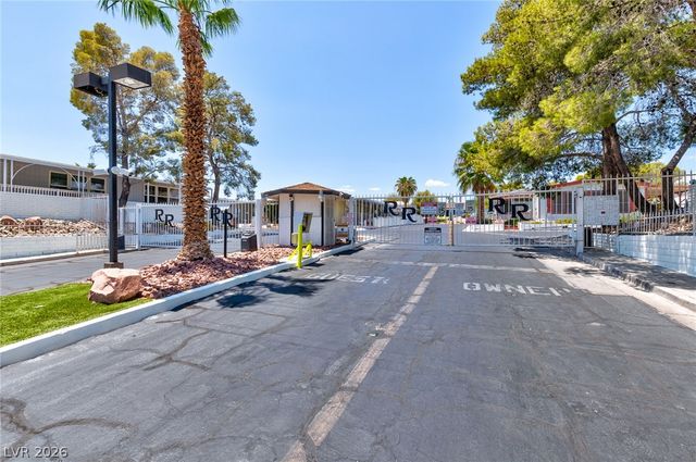 4583 West Royal Club Way, Las Vegas, NV 89103