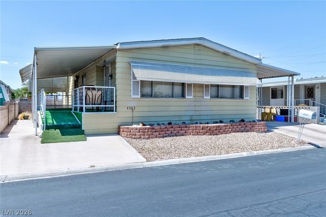 4583 West Royal Club Way, Las Vegas, NV 89103
