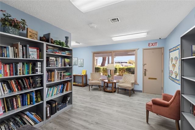 4583 West Royal Club Way, Las Vegas, NV 89103