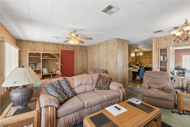 4583 West Royal Club Way, Las Vegas, NV 89103