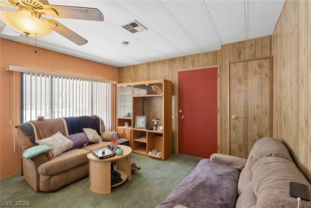 4583 West Royal Club Way, Las Vegas, NV 89103