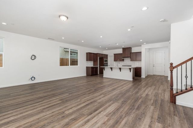 1258 Talus Way S, Madera, CA 93636