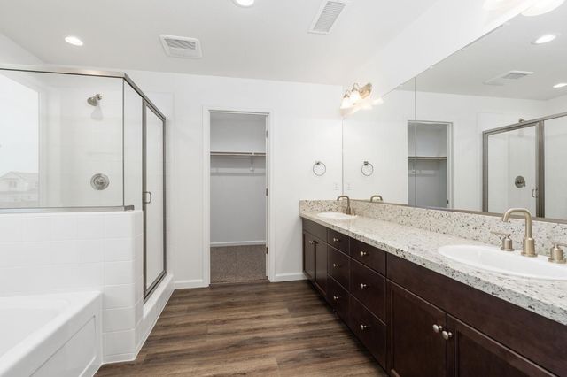 1258 Talus Way S, Madera, CA 93636