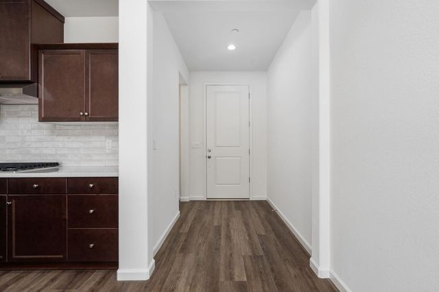 1258 Talus Way S, Madera, CA 93636