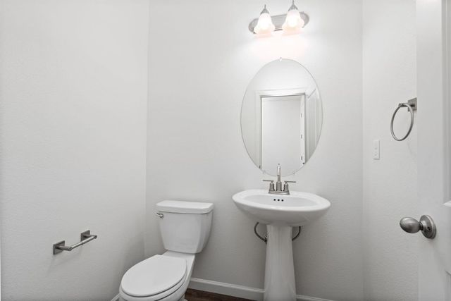 1258 Talus Way S, Madera, CA 93636