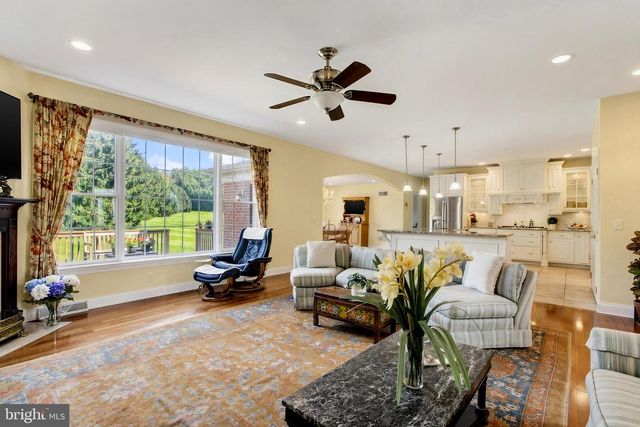 190 HICKORY LN, Hanover, PA 17331