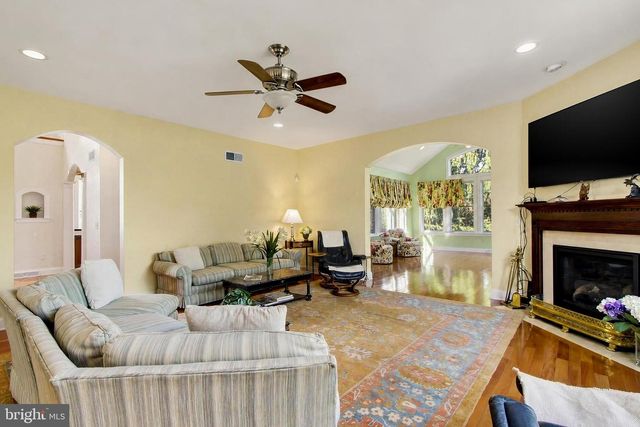 190 HICKORY LN, Hanover, PA 17331