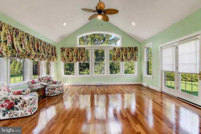 190 HICKORY LN, Hanover, PA 17331