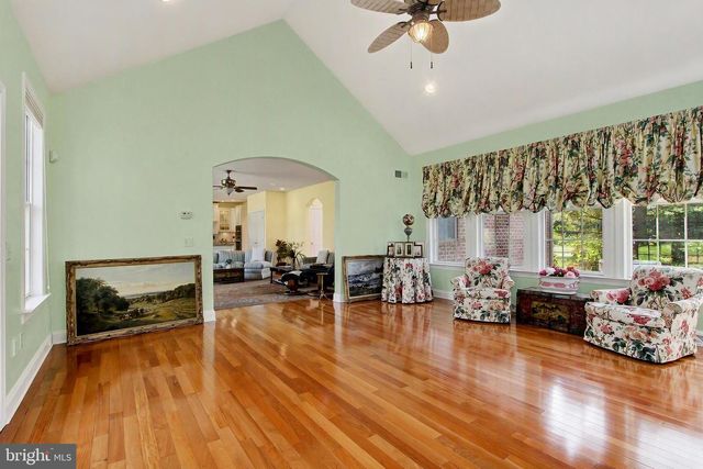 190 HICKORY LN, Hanover, PA 17331