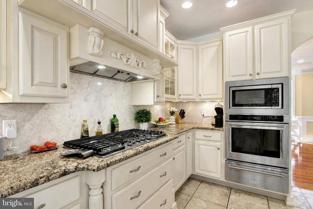 190 HICKORY LN, Hanover, PA 17331