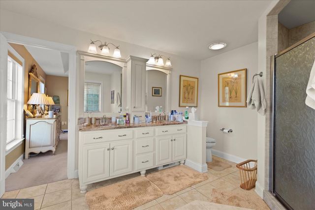 190 HICKORY LN, Hanover, PA 17331