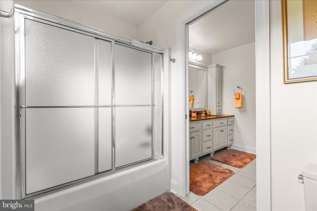 190 HICKORY LN, Hanover, PA 17331