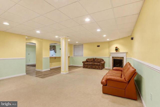 190 HICKORY LN, Hanover, PA 17331