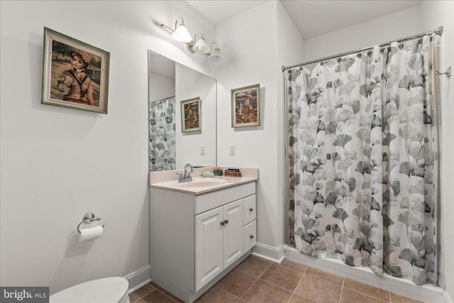 190 HICKORY LN, Hanover, PA 17331