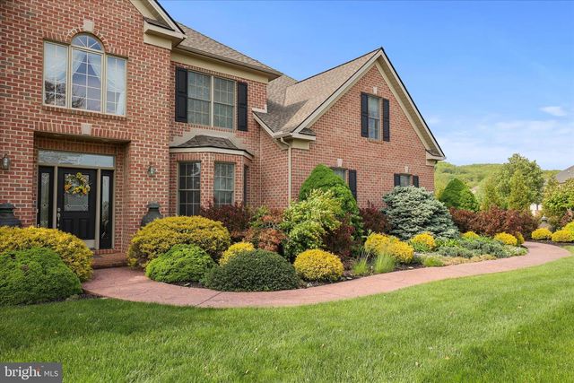 190 HICKORY LN, Hanover, PA 17331