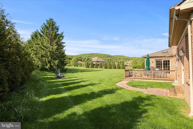 190 HICKORY LN, Hanover, PA 17331