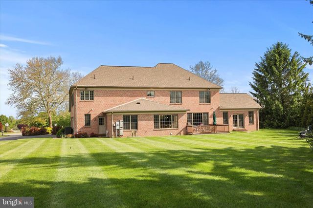 190 HICKORY LN, Hanover, PA 17331