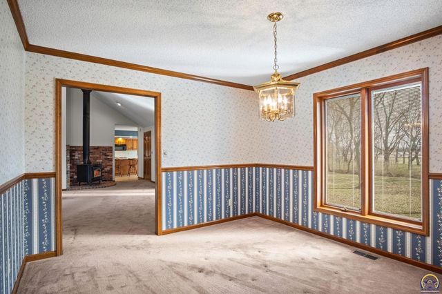 5320 SW Burlingame RD, Topeka, KS 66609