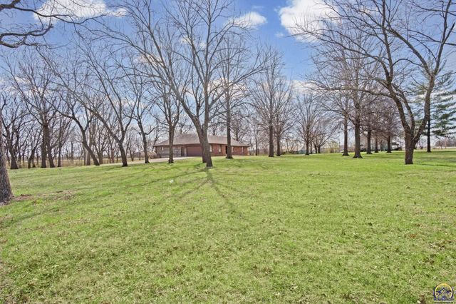 5320 SW Burlingame RD, Topeka, KS 66609