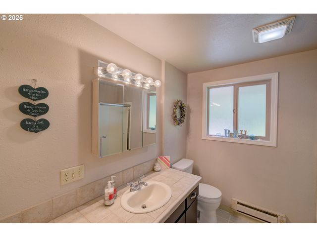 27521 U St, Ocean Park, WA 98640