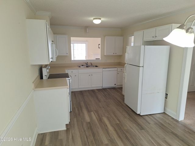 4160 Dudleys Grant Drive D, Winterville, NC 28590