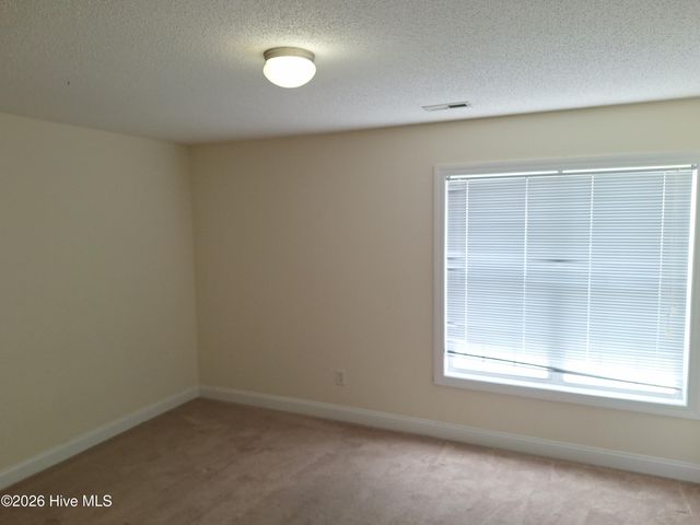 4160 Dudleys Grant Drive D, Winterville, NC 28590