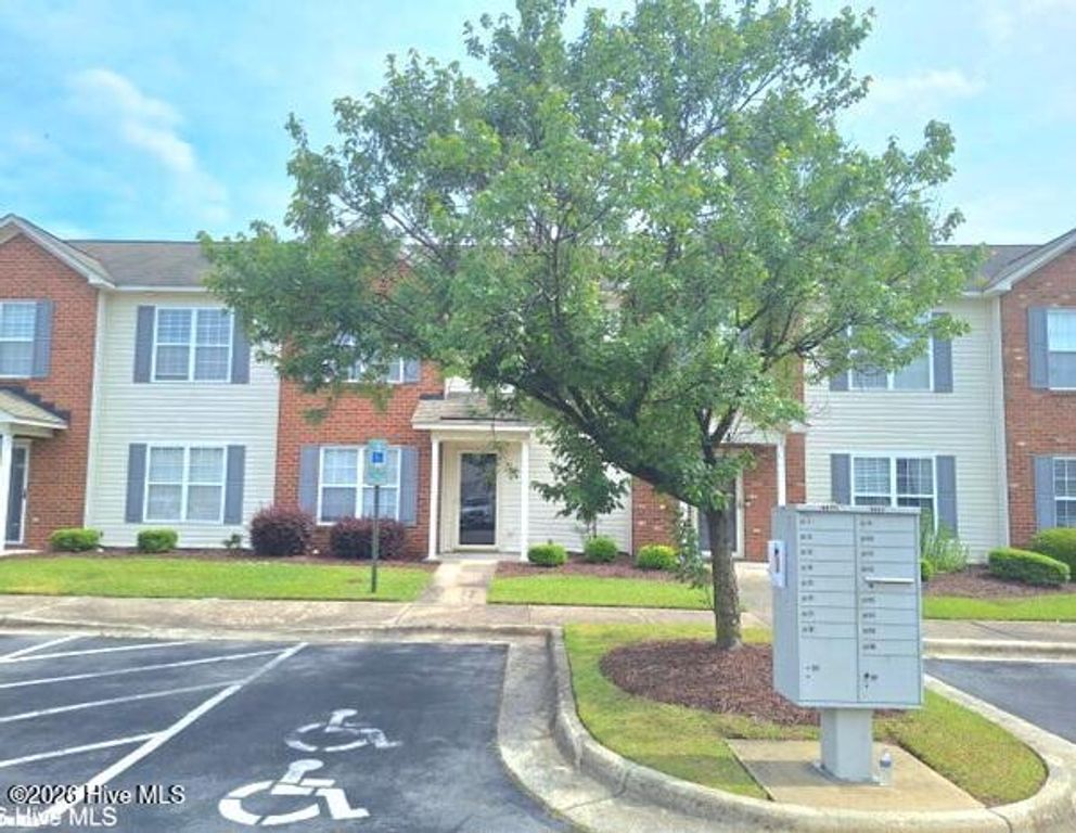 4160 Dudleys Grant Drive D, Winterville, NC 28590