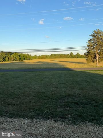 1036 SWEETBRIAR RD, Perkasie, PA 18944