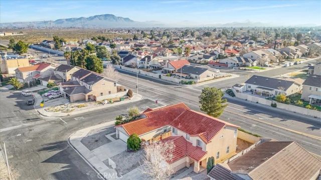 14813 Carter, Victorville, CA 92394