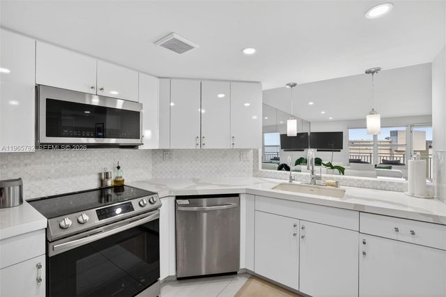 3000 E Sunrise Blvd 14C, Fort Lauderdale, FL 33304