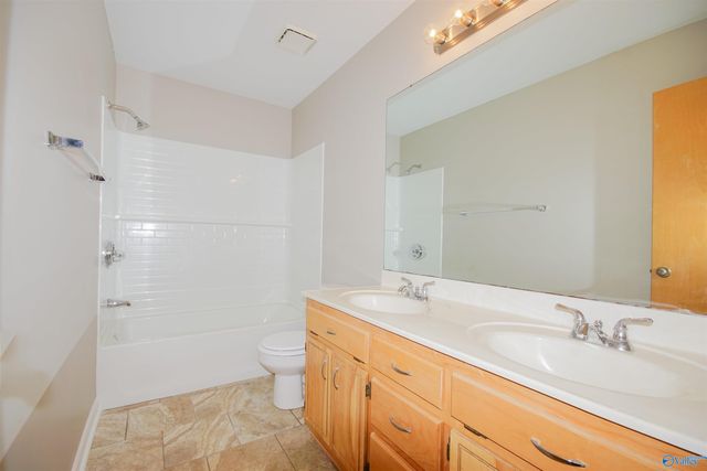 105 Oakwood Meadows Drive A, Madison, AL 35757