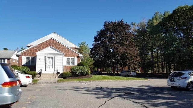 128 Emerson Gardens 128, Lexington, MA 02420