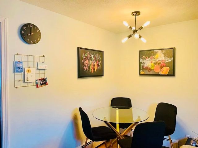 128 Emerson Gardens 128, Lexington, MA 02420