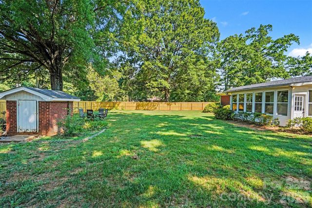 12620 Idlewild Road, Matthews, NC 28105