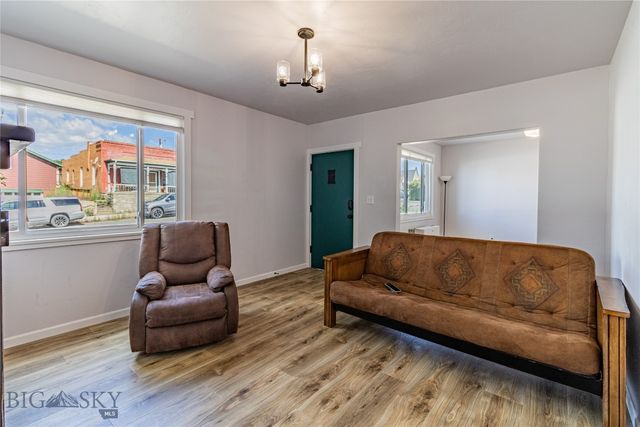 812 S Dakota Street, Butte, MT 59701