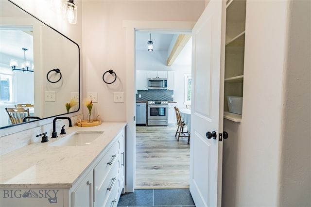 812 S Dakota Street, Butte, MT 59701