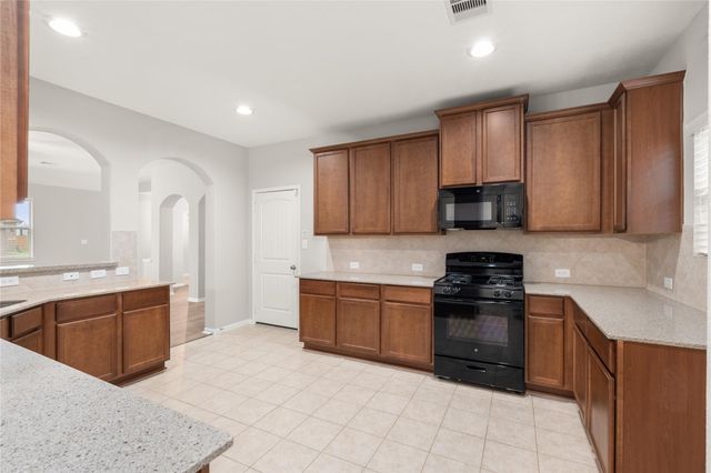 13602 Kodiak Brown Bear Street, Crosby, TX 77532