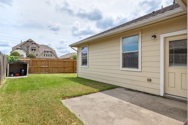 13602 Kodiak Brown Bear Street, Crosby, TX 77532