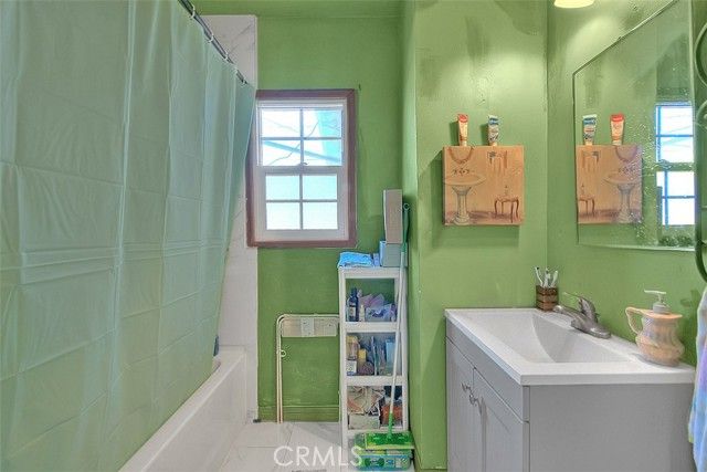 8651 Encinitas, Fontana, CA 92335