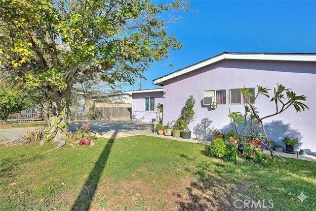 8651 Encinitas, Fontana, CA 92335