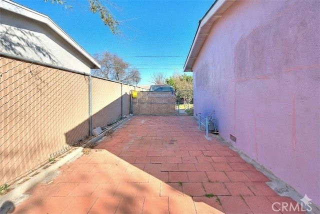 8651 Encinitas, Fontana, CA 92335