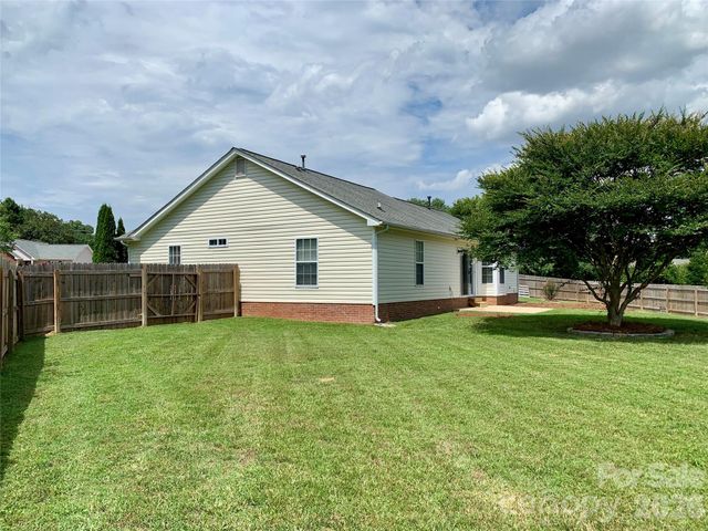 2301 Hunters Way, Monroe, NC 28110