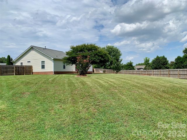 2301 Hunters Way, Monroe, NC 28110