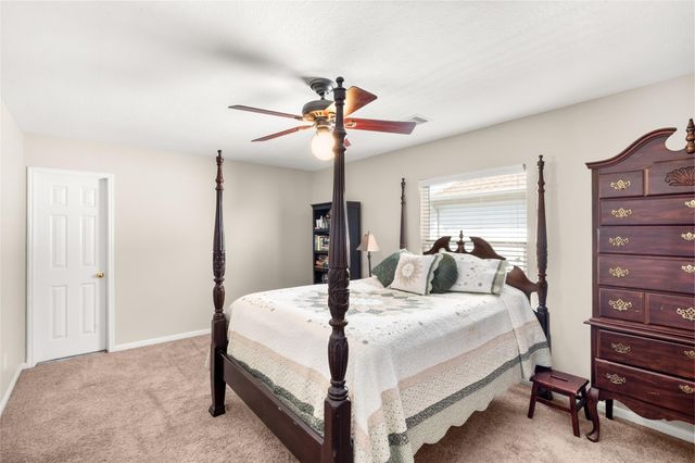 3714 Apple Tree Circle W, La Porte, TX 77571