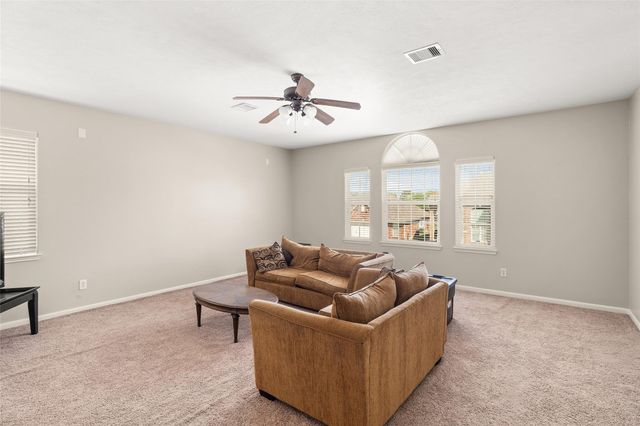 3714 Apple Tree Circle W, La Porte, TX 77571